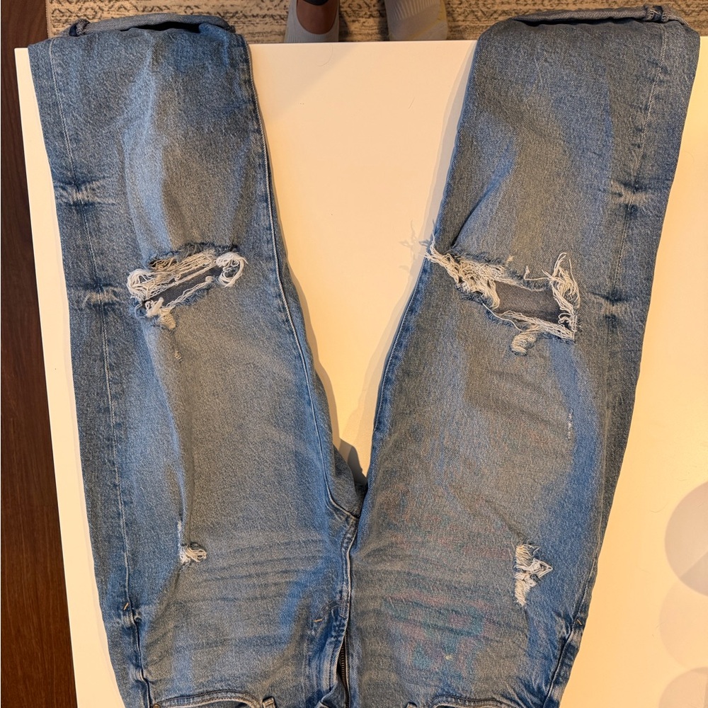 Women's Distressed Light Blue Boyfriend Jeans